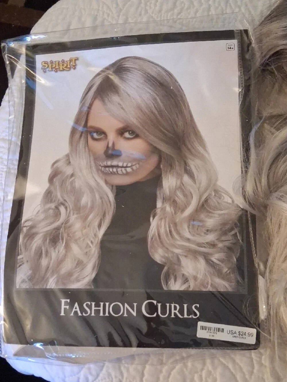 Long Wavy Ombre Grey Synthetic Wig - Fashion Curls